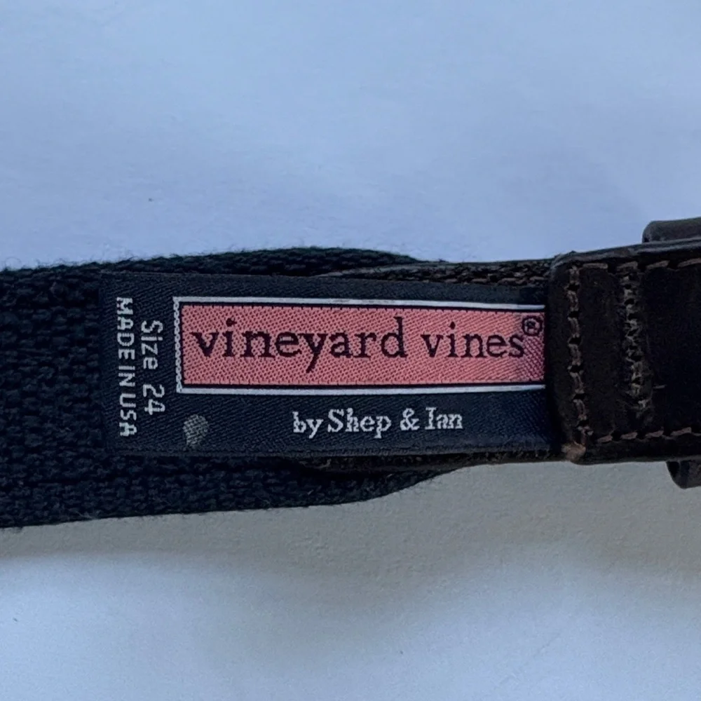 VINEYARD VINES Red/Navy Anchor Patterned Kids Belt